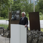 Helmut Edelmayer, MKÖ, hält eine Rede im Rahmen der Gedenkfeier