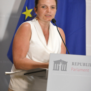 Christa Bauer, MKÖ Geschäftsführerin, Hans Maršálek-Preis 2022 © Parlamentsdirektion / Johannes Zinner