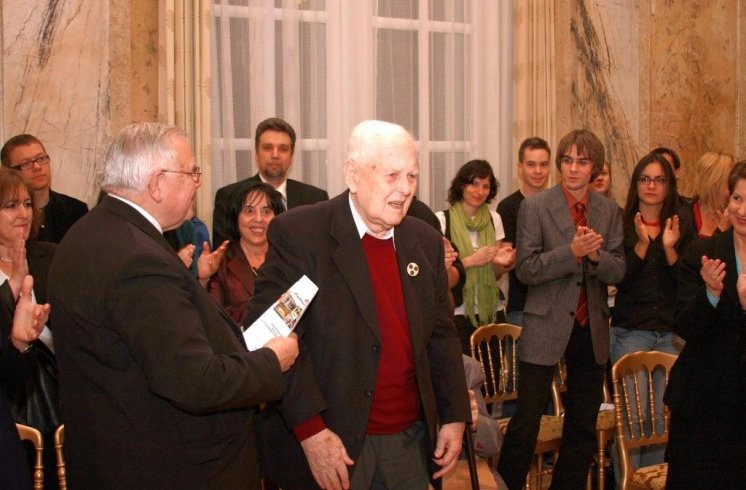 Hans Maršálek Zertifizierung Mauthausen Guides 2009 (2)